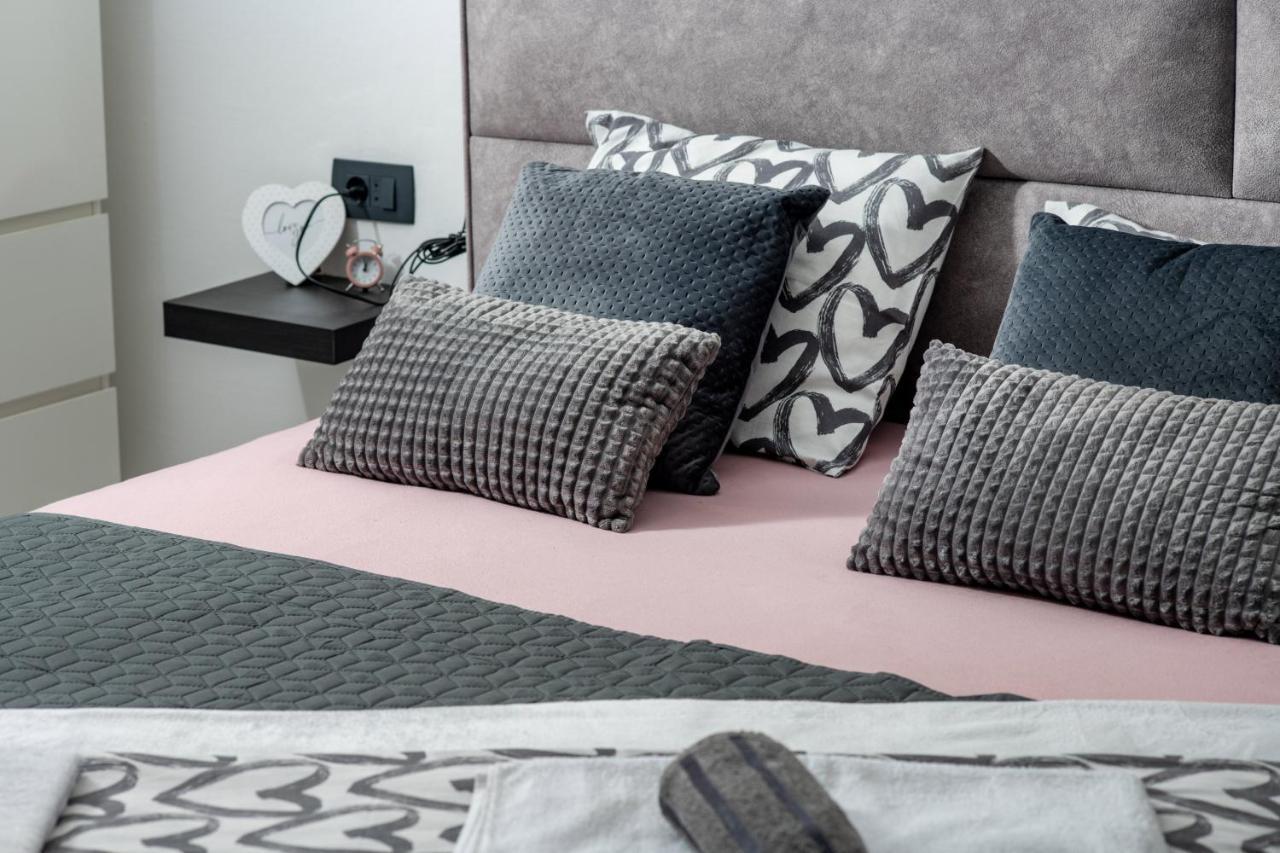 Amare Apartments Bobovisca Dış mekan fotoğraf
