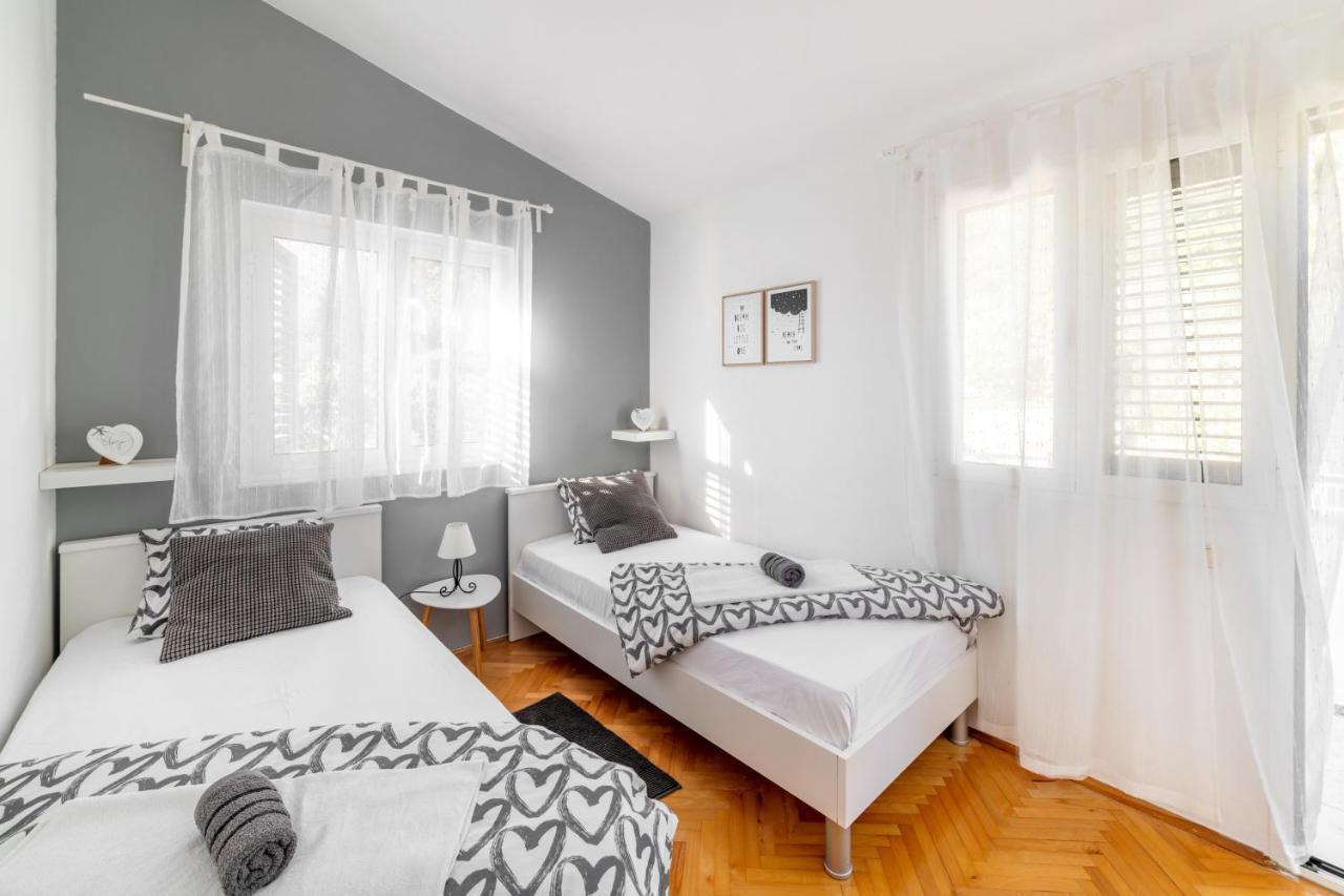 Amare Apartments Bobovisca Dış mekan fotoğraf