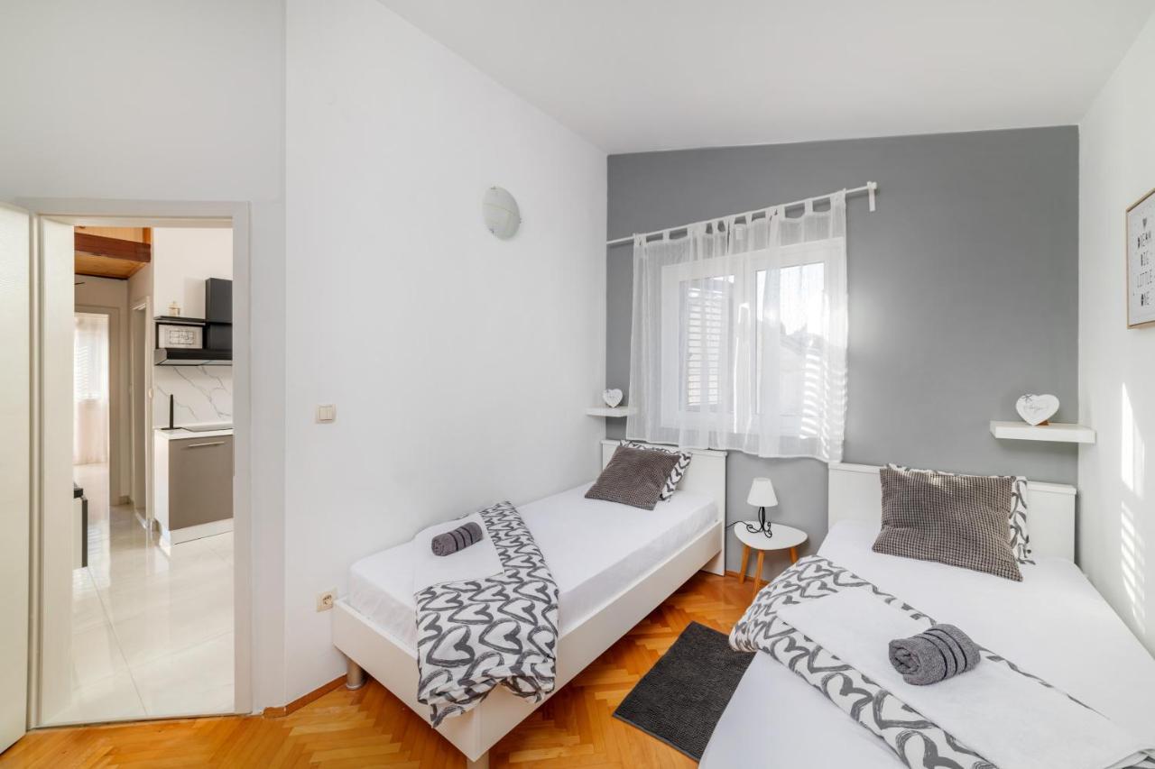 Amare Apartments Bobovisca Dış mekan fotoğraf